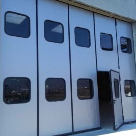 porte sezionali Carpenteria Jecla Montichiari (Brescia)